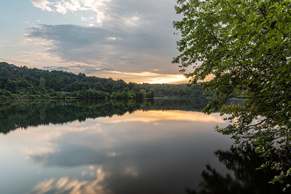 Tranquil water at Tarrytown Lakes Park