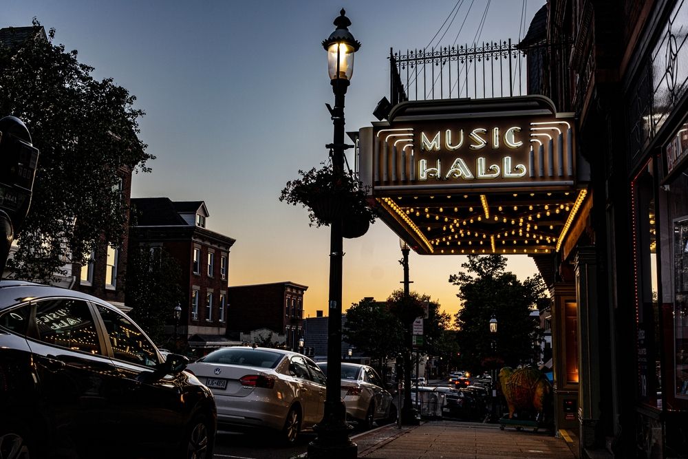 Night view of Tarrytown Music Hall