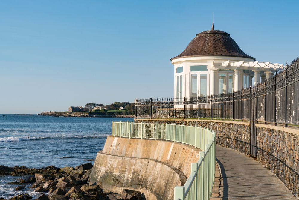 Trail of The Cliff Walk, Newport