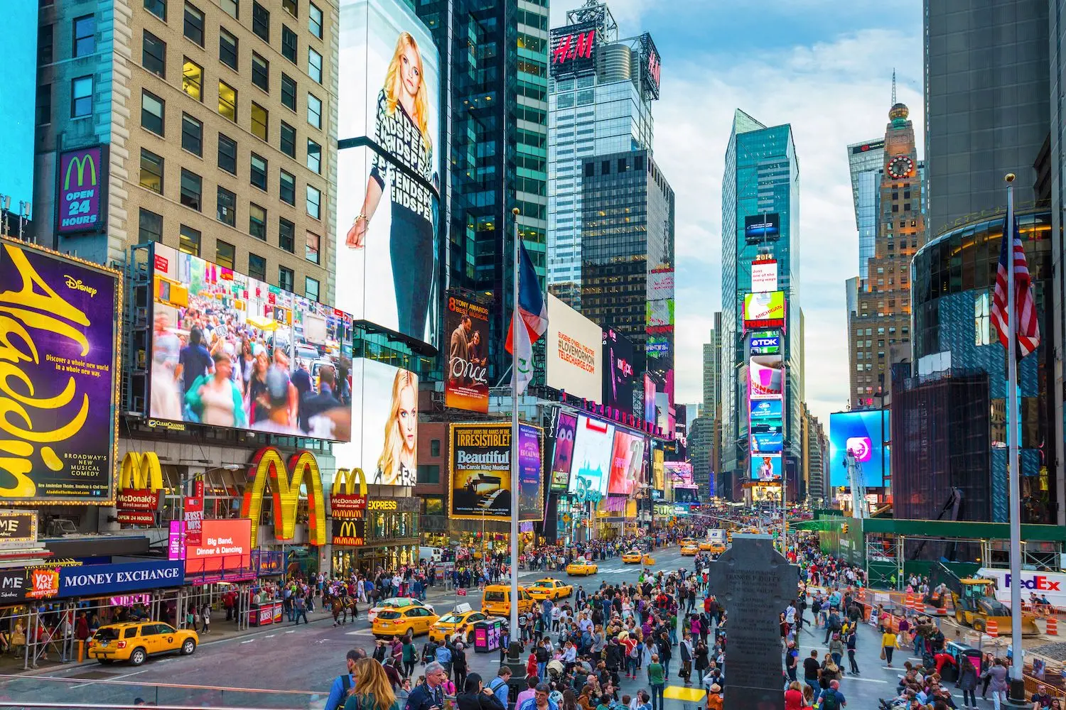 15 Best Things to Do in Times Square, NYC