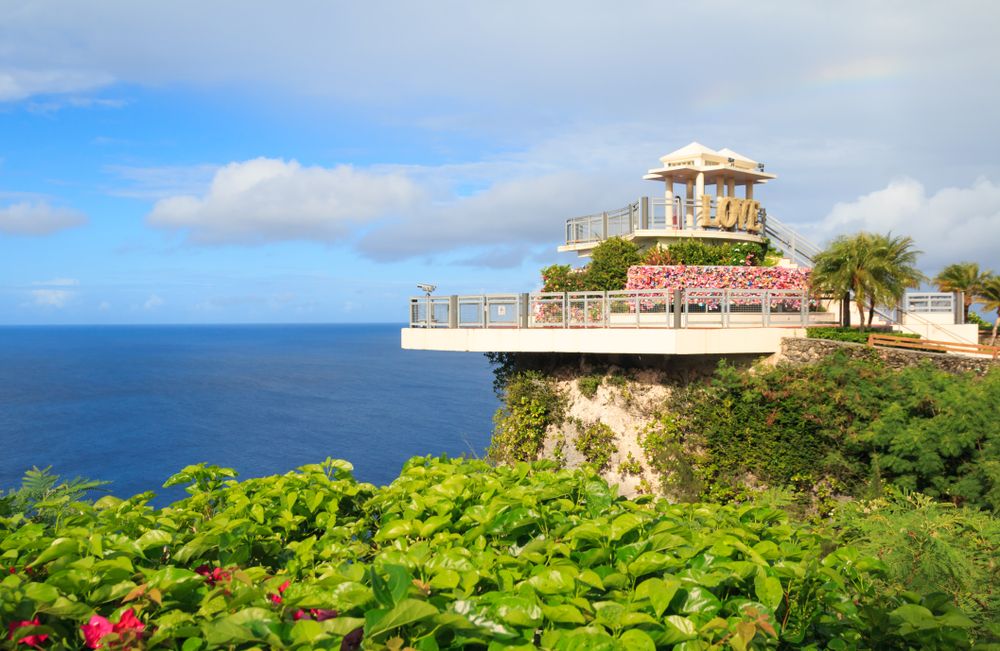 Two Lover’s Point