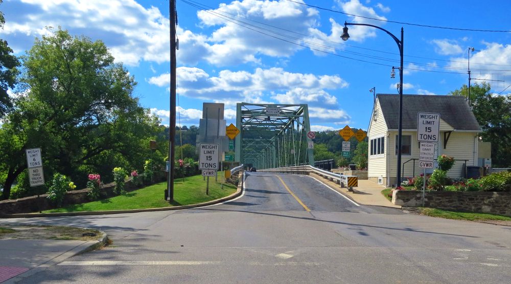Scenic view of Uhlerstown-Frenchtown Bridge