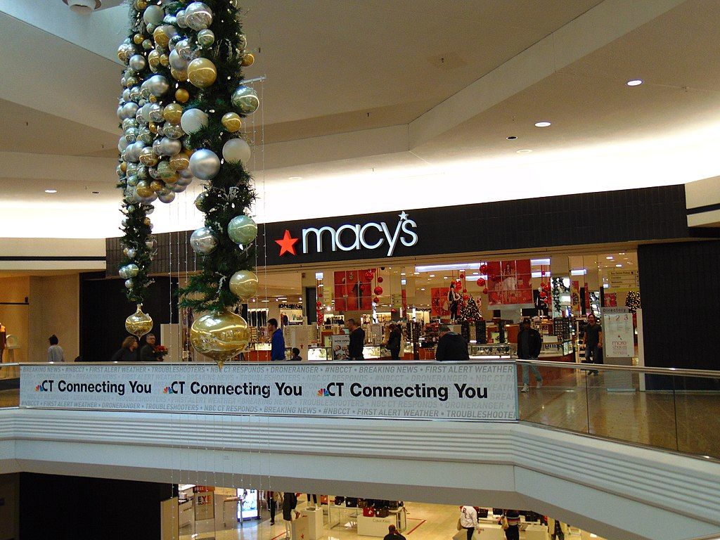 Centre decoration at Westfarms Mall