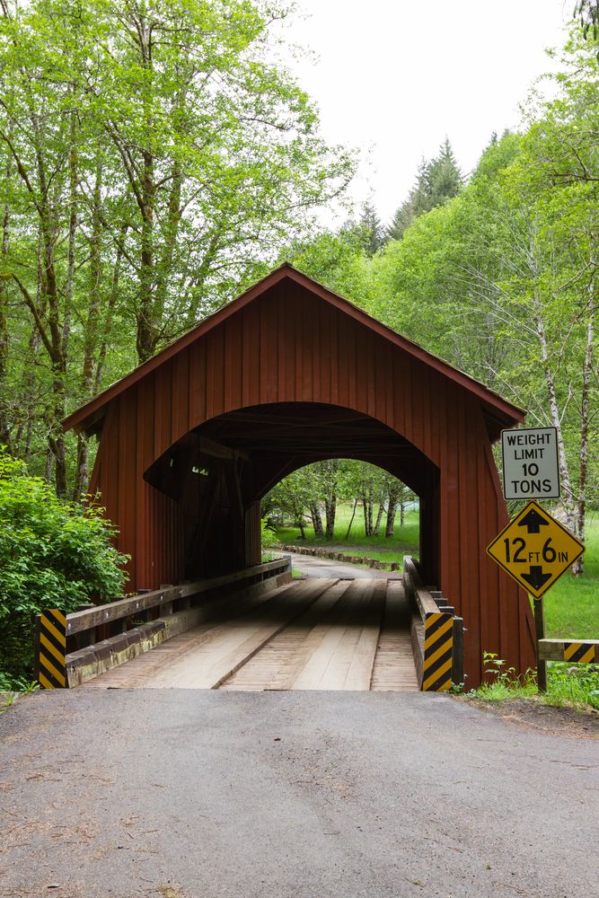 Entrance of North Fork Yachats Covered Bridge
