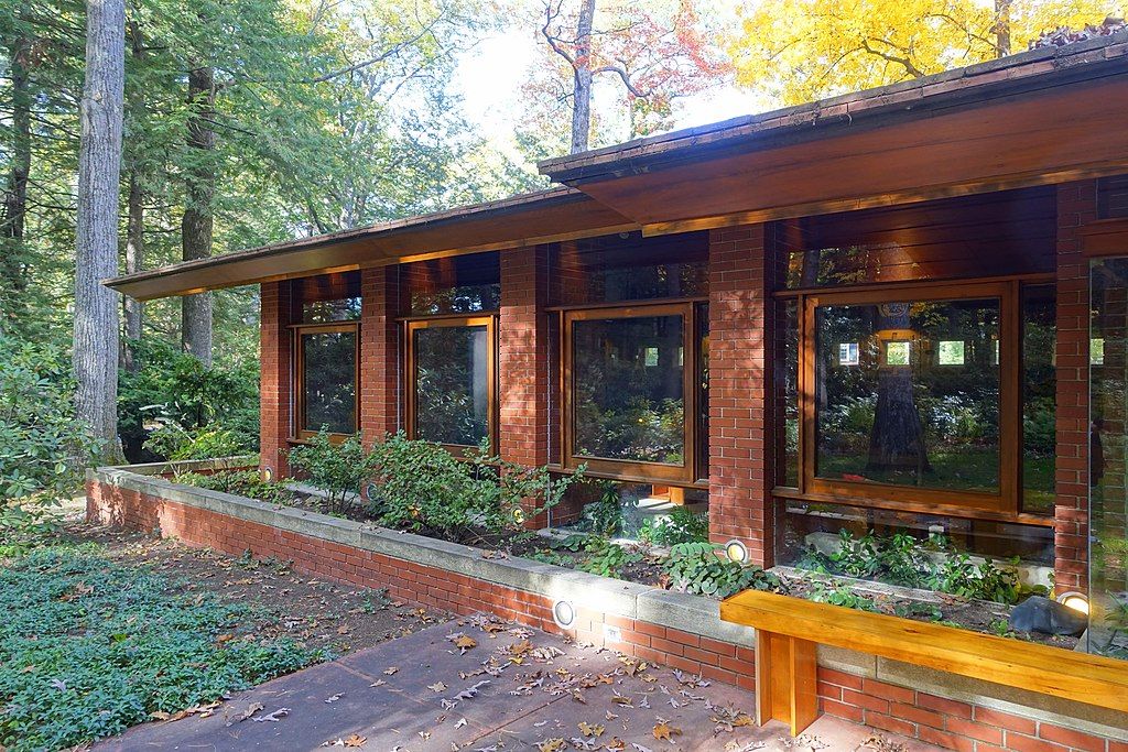 Close up of the glass architecture at Zimmerman House