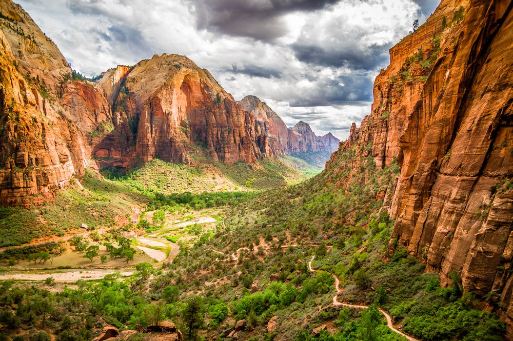 Stunning view of Zion National Park