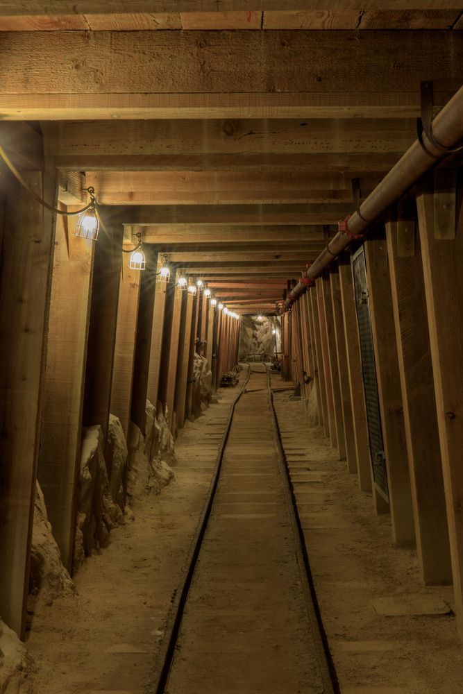 View inside Hazel-Atlas mine at Black Diamond Mines Regional Preserve