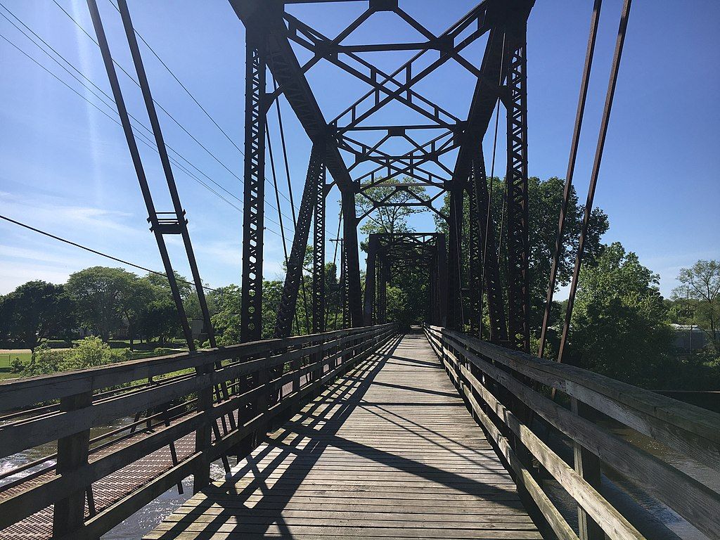 Bridge along Fox River Trail