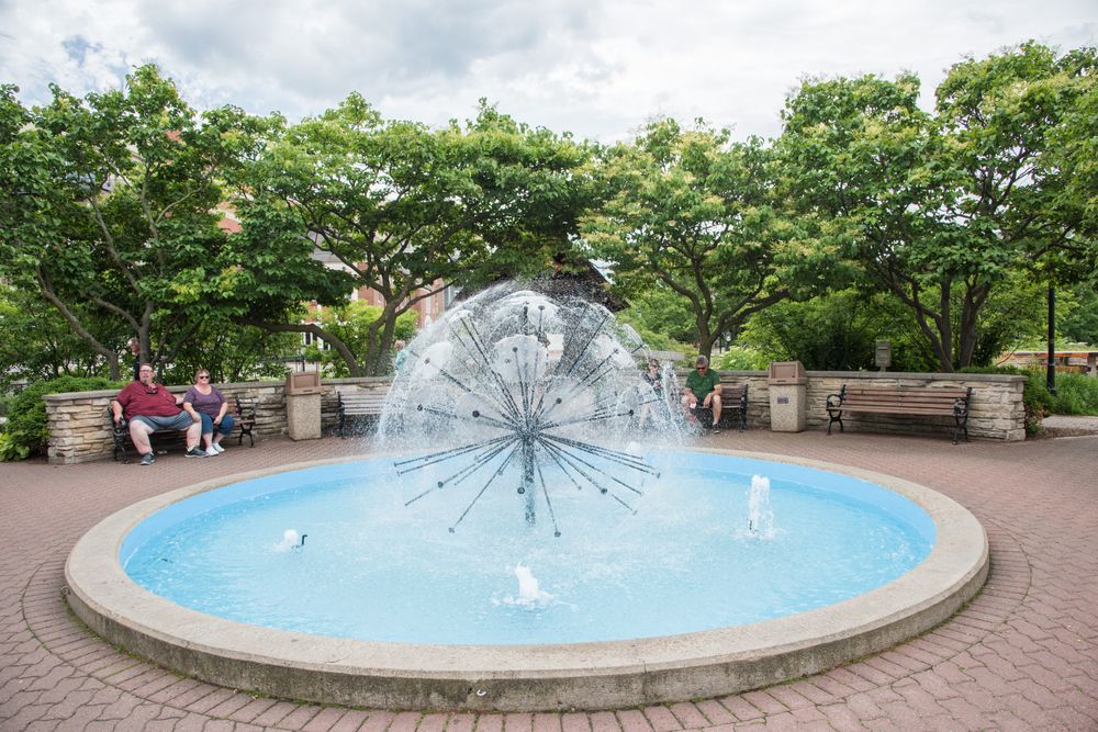 Water fountain at Naperville Riverwalk