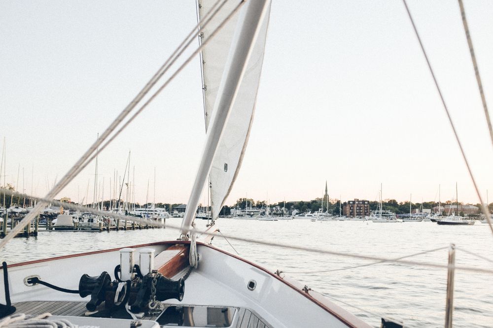 Sailing along chesapeake bay
