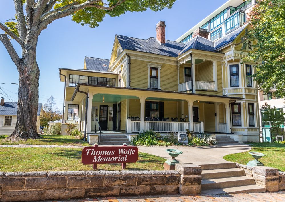 Exterior of the Thomas Wolfe Memorial