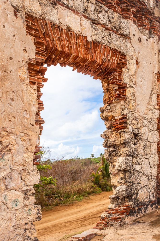 Passageway of Ruinas del Faro