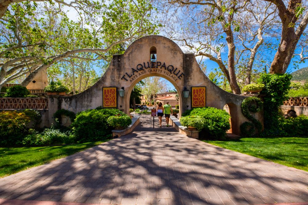 Entrance to Tlaquepaque Arts and Crafts Village