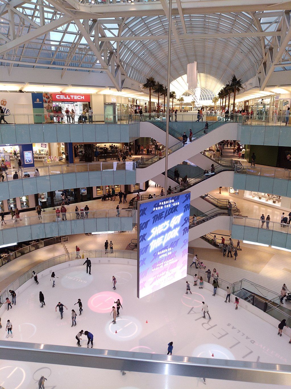 Ice rink in Galleria Dallas