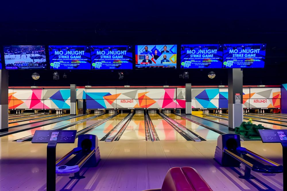 A bowling center in Great Lakes Crossing Outlets