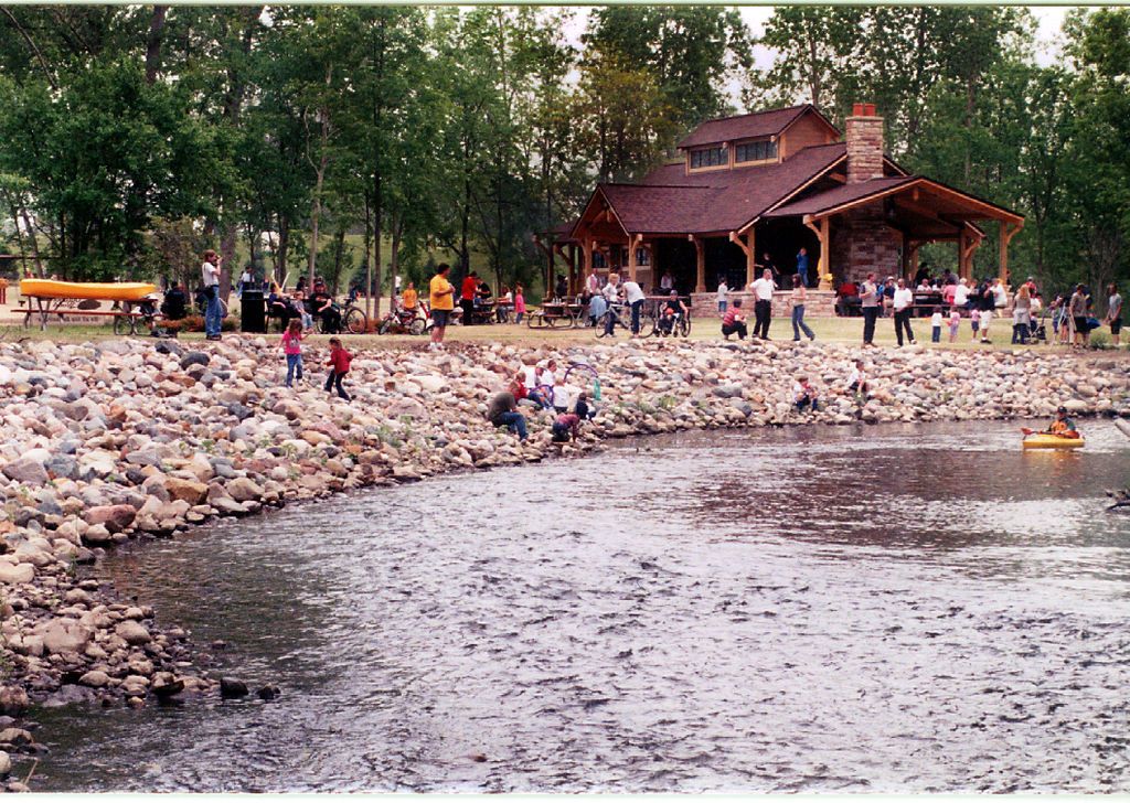 People around the River Woods Park