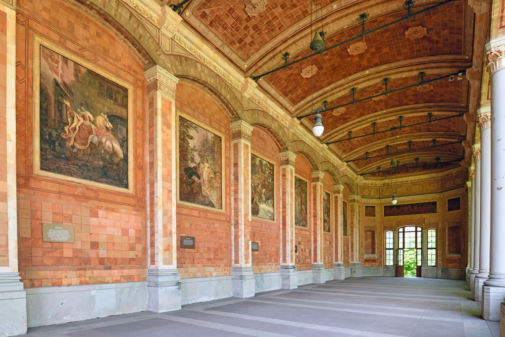Gorgeous hall of Trinkhalle