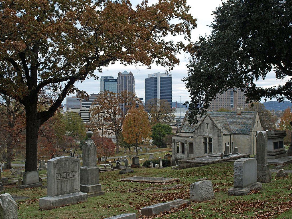 Headstones at Oak Hill Cemetery