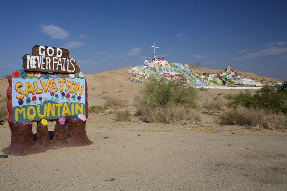 Welcome sign of Salvation Mountain