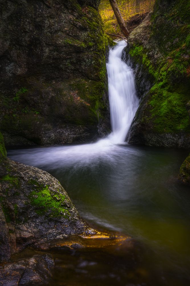 A gorgeous waterfall at Indian Well State Park