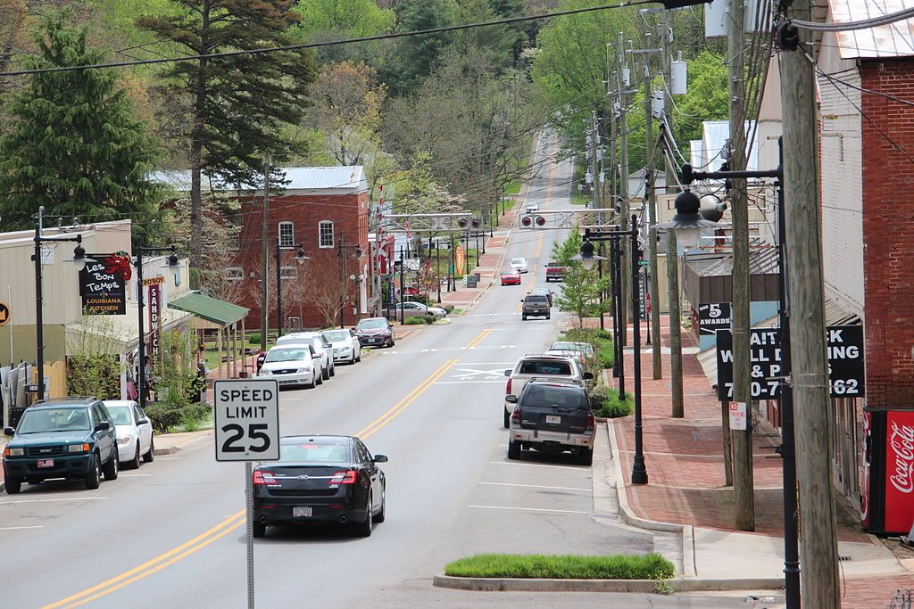 Daytime view of Ball Ground Historic District