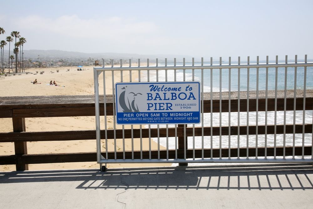 Welcome sign of Balboa Pier