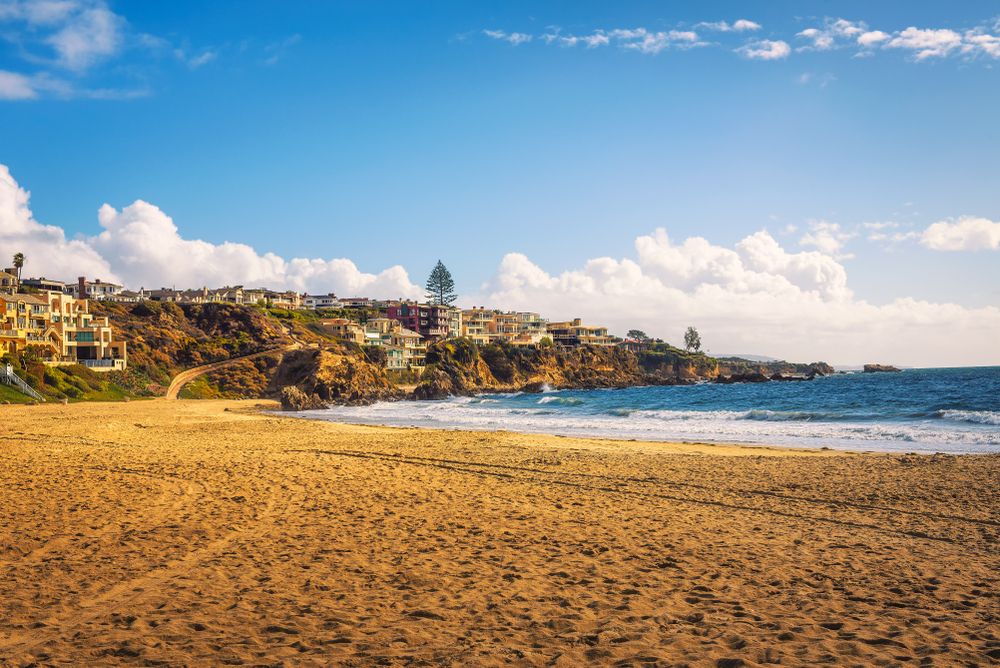 Scenic view of Corona Del Mar State Beach Park