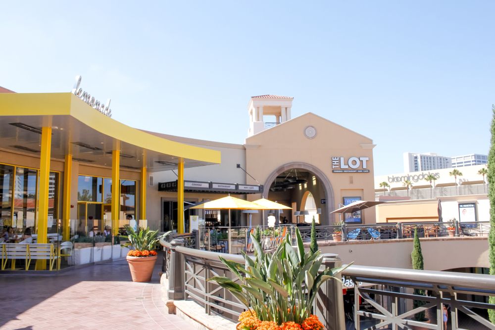 Shops along Fashion Island