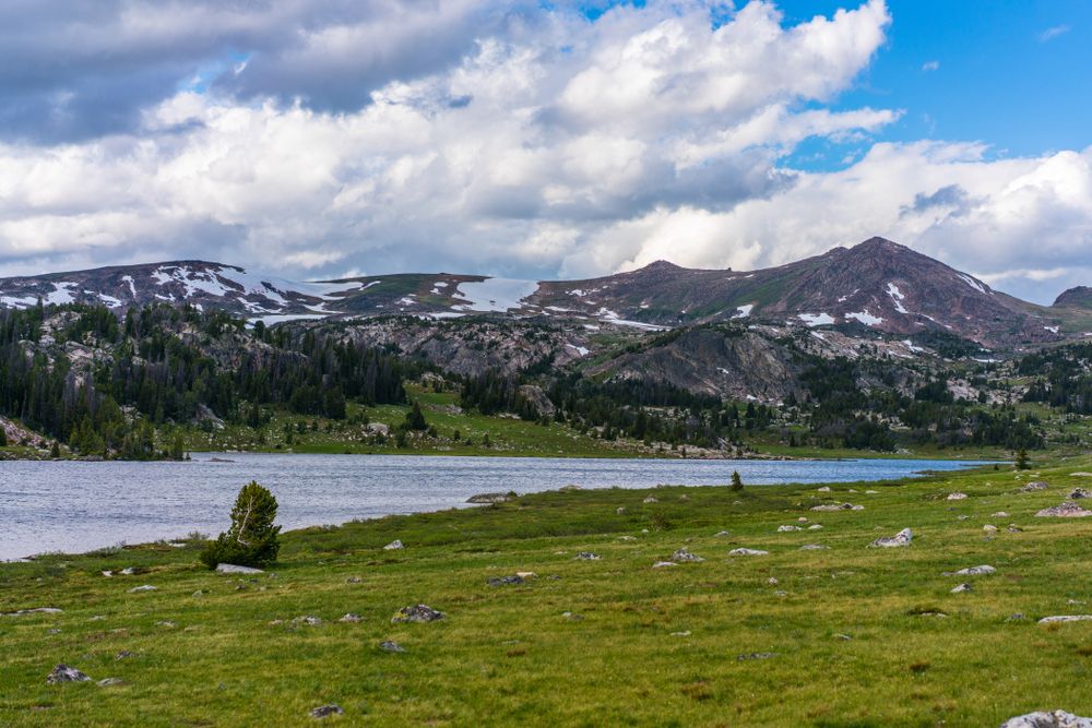 View of a lake from Beartooth Highway