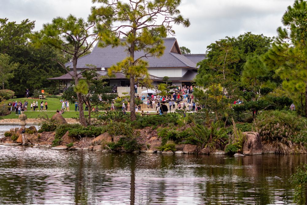 People around the Morikami Museum and Japanese Gardens.