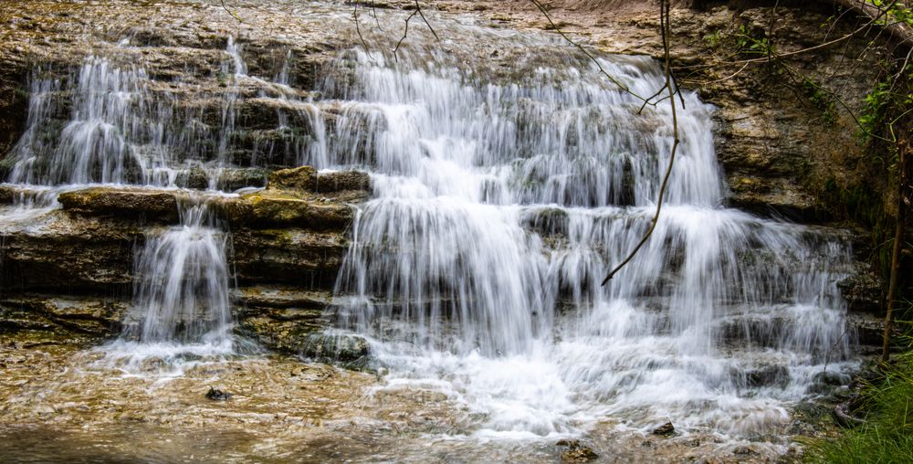 Waterfalls at Chalk Ridge Falls Park