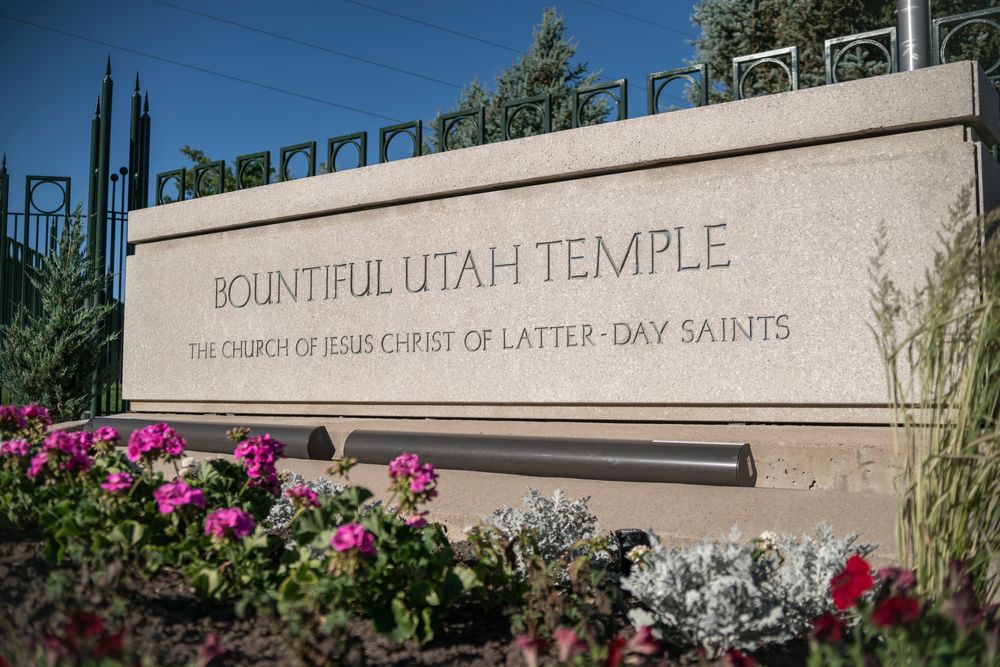 Signage of the Bountiful Utah Temple