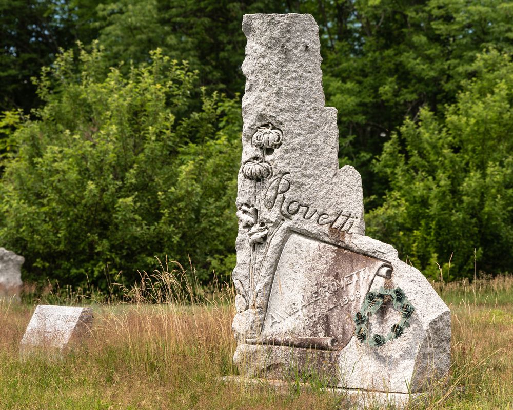 A unique gravestone at Hope Cemetery