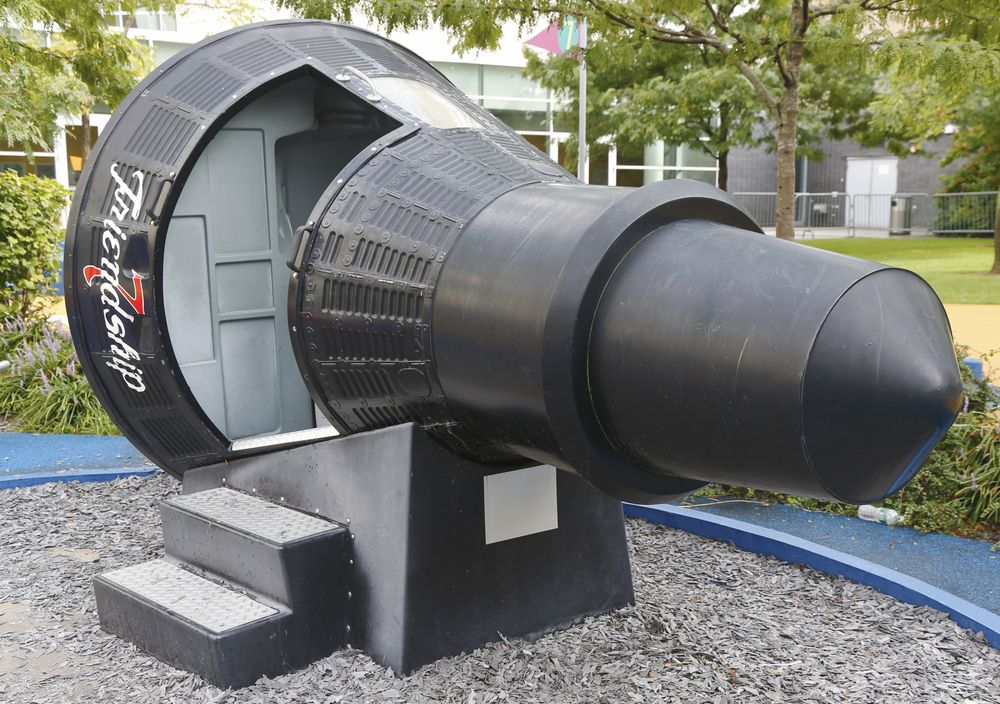 Black-colored mercury capsule named "Friendship 7".