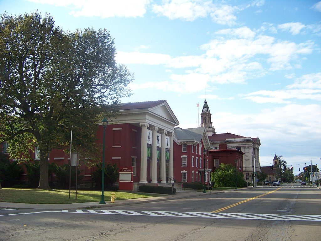 Exterior of Arnot Art Museum in Elmira