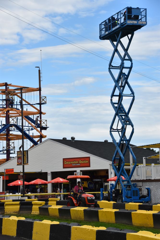 Elevation station ride at Diggerland USA