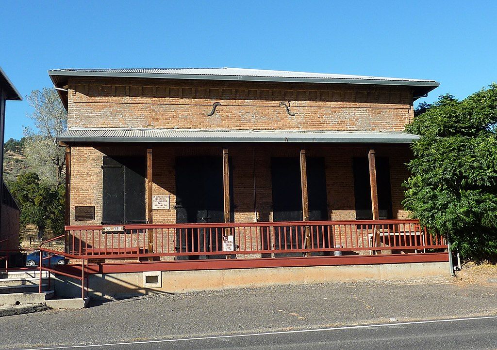 Exterior of the Copperopolis Armory