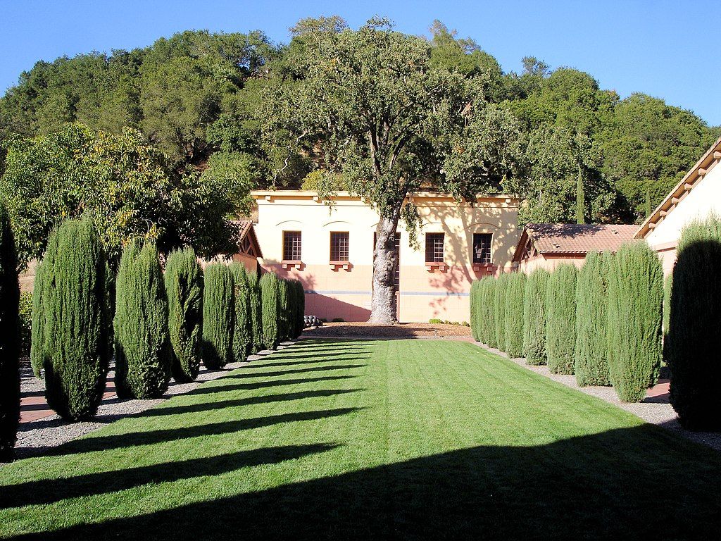 Front view of Clos Pegase Winery & Tasting Room
