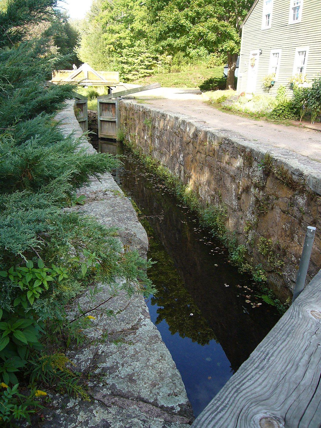 Lock 12 of Farmington Canal Heritage Trail