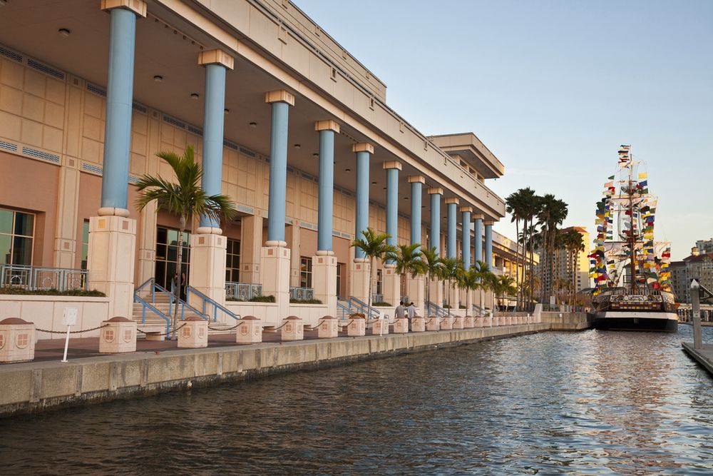 Facade of the Tampa Convention Center