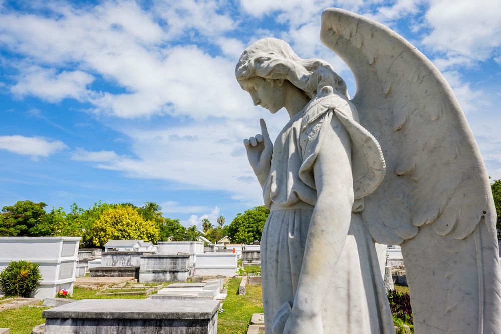 An Angel statue in the Key West Cemetery 