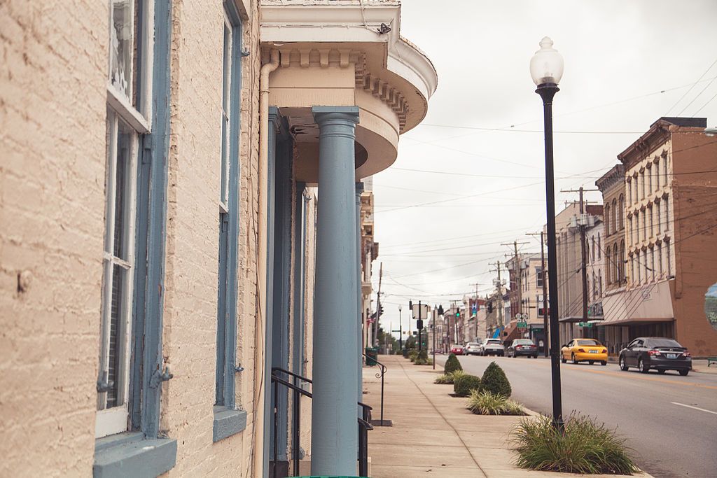 A building at Cynthiana Main Street