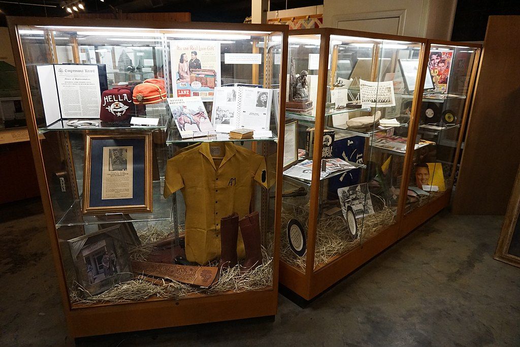 Exhibit in Audie Murphy American Cotton Museum