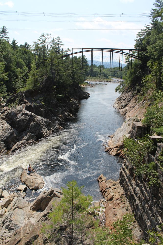 Daytime view of Livermore Falls