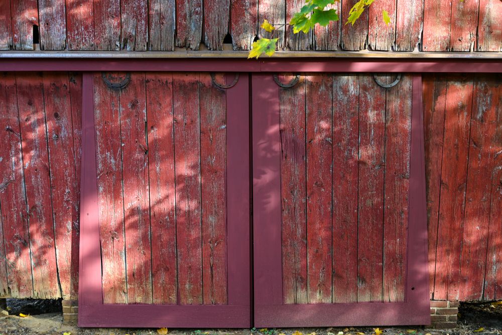 Barn doors at Cranbury Barn Park