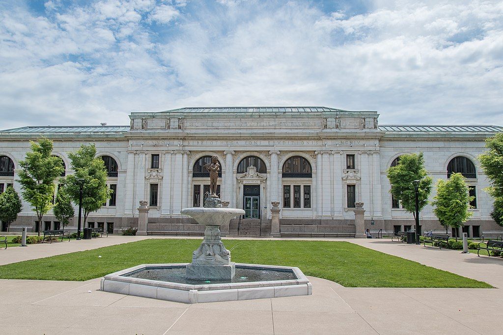 Exterior of the Columbus Metropolitan Library
