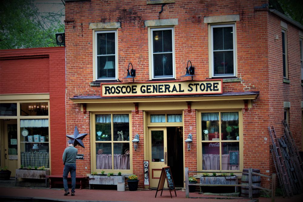 General store of Roscoe Village