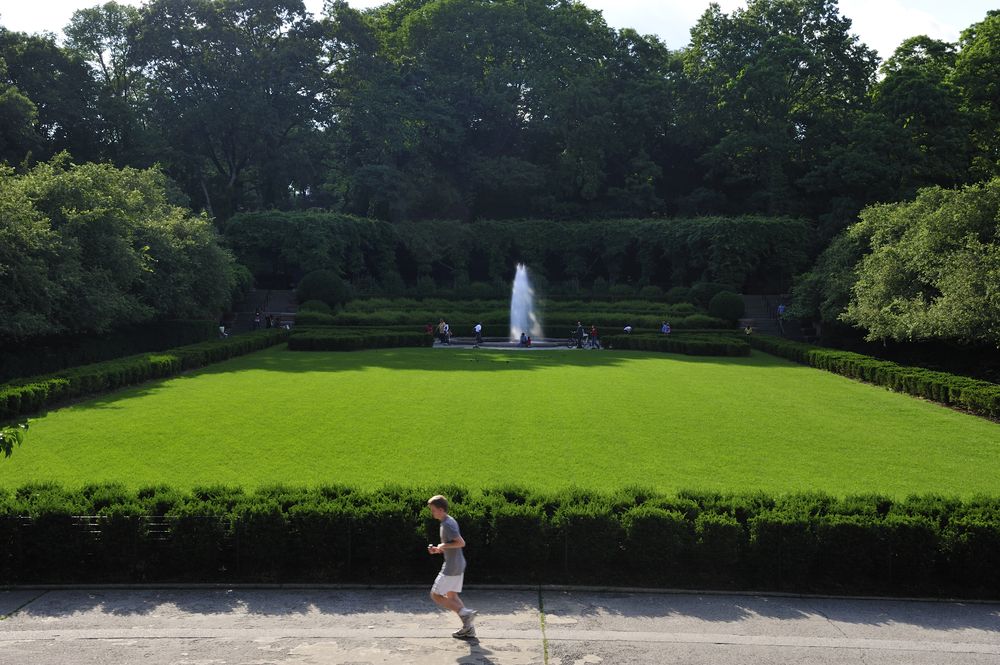 A water fountain at Conservatory Garden