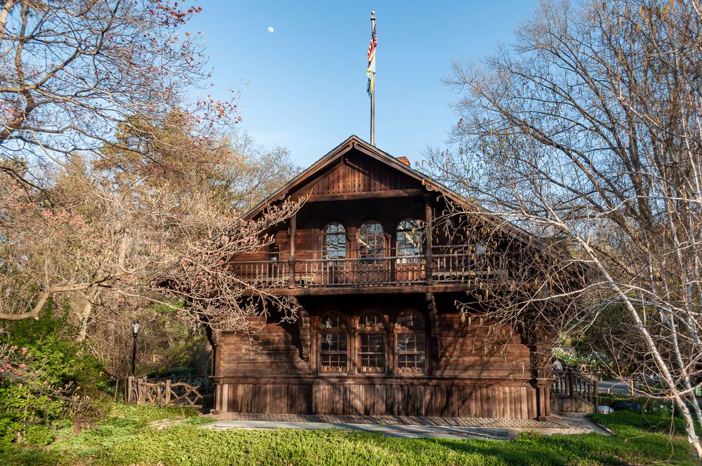 Exterior of the Swedish Cottage Marionette Theatre