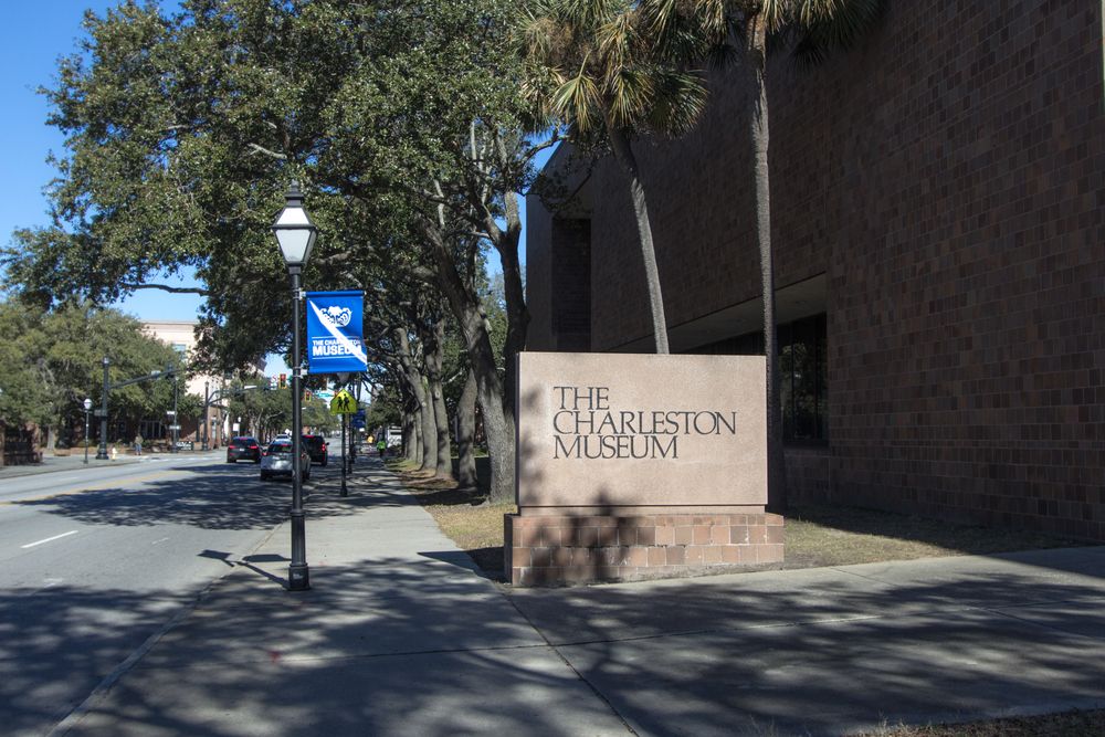 Welcome sign of the Charleston Museum
